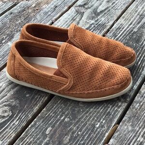MINNETONKA Women’s Brown Suede Loafers, Size 9.5